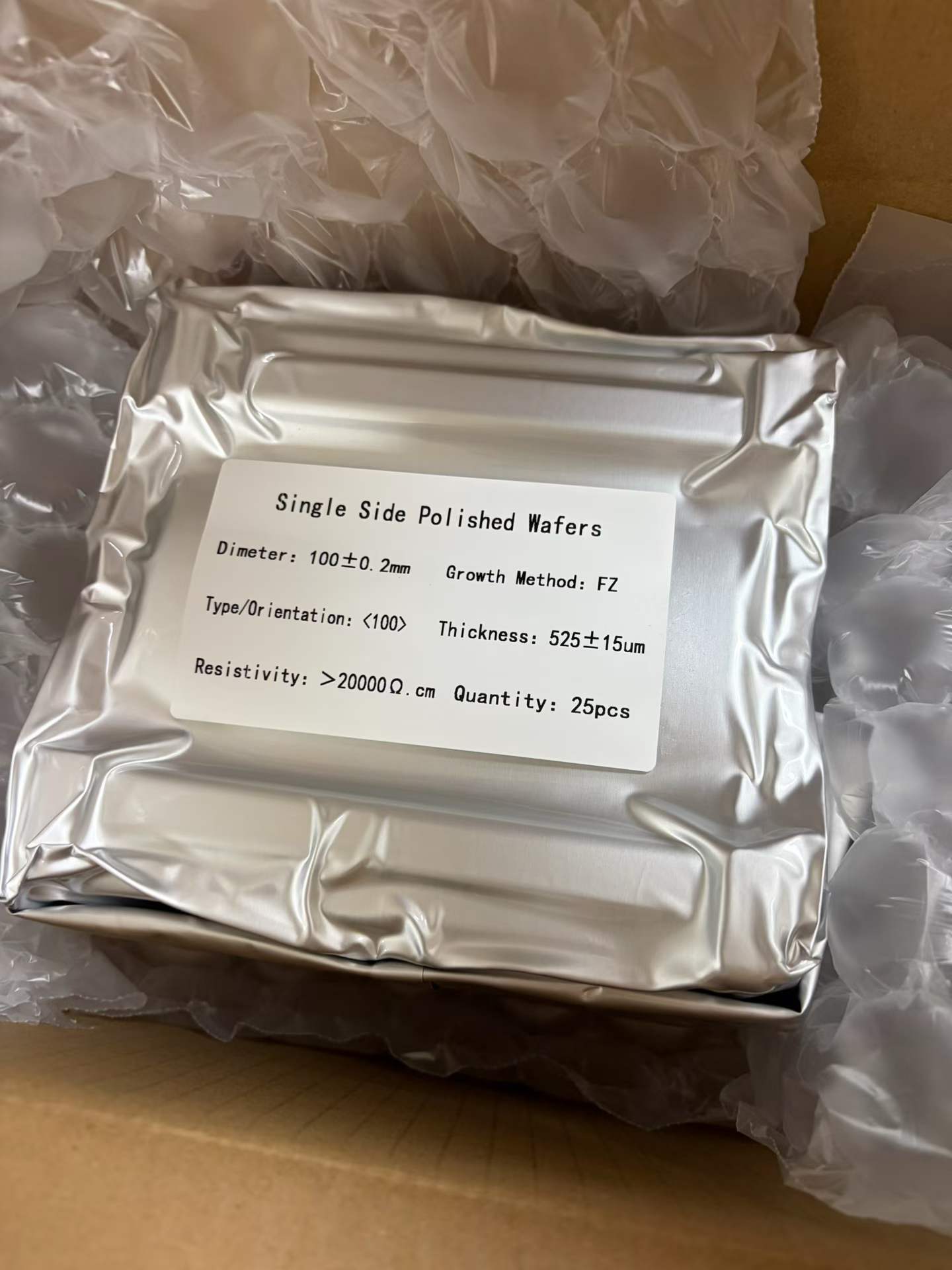 4英寸FZ硅片高阻单面抛光硅片：>20000 Ω·cm超高电阻率产品的参数解读与选购指南